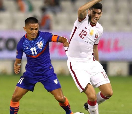 10-man India lose 0-1 to Qatar, goalie Gurpreet saves team from big defeat