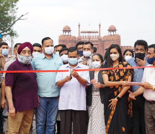 Delhi CM inaugurates newly redeveloped Chandni Chowk