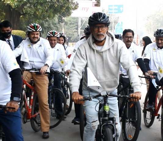 Milind Soman culminates 1,000 km long ‘Green Ride’ on bicycle from Mumbai to Delhi to raise awareness against air pollution