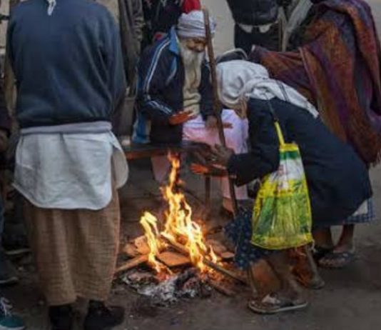 рджрд┐рд▓реНрд▓реА рдореЗрдВ рд▓рдЧрд╛рддрд╛рд░ рдЫрдареЗ рджрд┐рди рдардВрдб рдХрд╛ рдХрд╝рд╣рд░ рдЬрд╛рд░реА