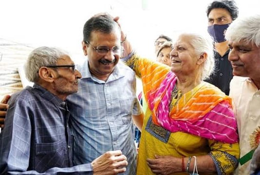 वृद्धाश्रमों में रहने वाले बुज़ुर्गों को तीर्थयात्रा पर भेजेगी दिल्ली सरकार: केजरीवाल