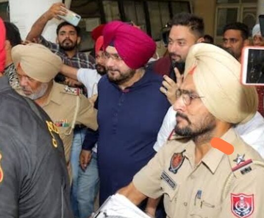 पटियाला जेल में ‘मुंशी’ का काम करेंगे नवजोत सिंह सिद्धू