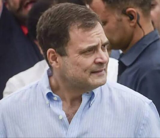 राहुल से शुक्रवार को ईडी फिर करेगी पूछताछ, कांग्रेस नेताओं का धरना जारी