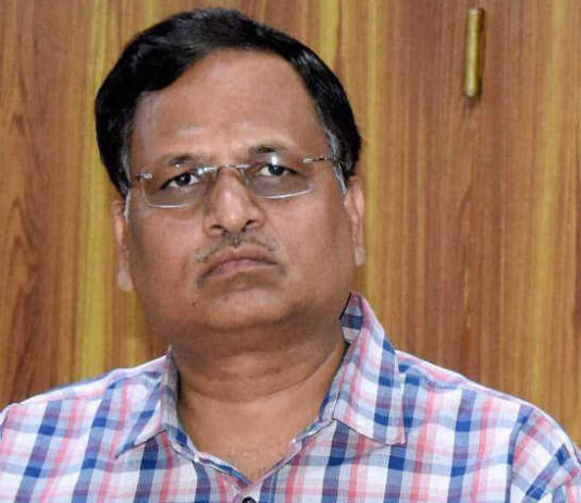 ईडी का सत्येंद्र जैन के घर पे छापा, सोना नक़द बरामद