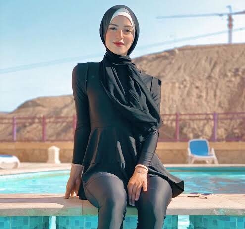 рдореБрд╕реНрд▓рд┐рдо рдФрд░рддреЛрдВ рдХреЛ рдлреНрд░рд╛рдВрд╕ рдореЗрдВ Burkini рдкрд╣рдирдиреЗ рдХреА рдЗрдЬрд╛рдЬрд╝рдд рдХреЗ рдмрд╛рдж рдлрд┐рд░ рд▓рдЧрд╛ рдмреИрди, 45% рдЦрд░реАрджрд╛рд░ рдЧреИрд░-рдореБрд╕реНрд▓рд┐рдо