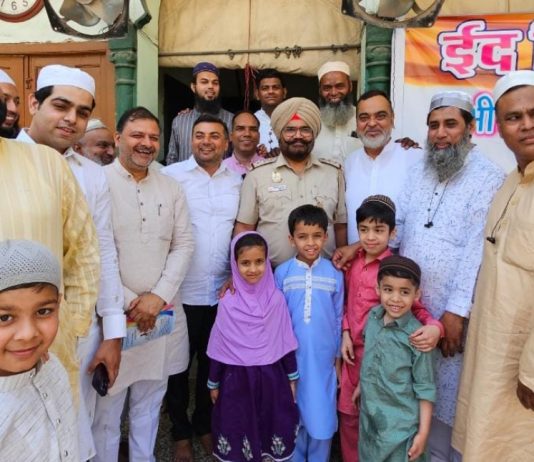 पुरानी दिल्ली “ईद मिलन” समारोह में दिखी क़ौमी एकता, मीठी सेवई से मेहमानों का इस्तक़बाल