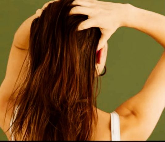 рдЭрдбрд╝рддреЗ рд╣реБрдП рдмрд╛рд▓ рдФрд░ рдбреЗрдВрдбреНрд░рдл рд╕реЗ рдкрд╛рдПрдВ рдирд┐рдЬрд╛рдд