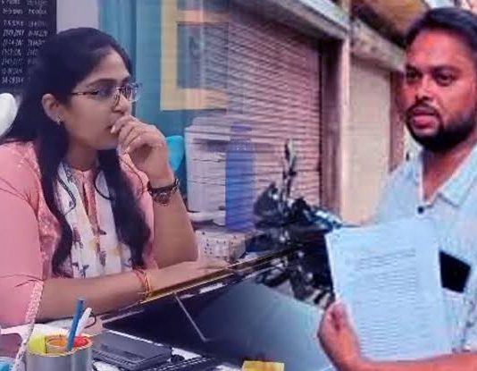 बेटी पढ़ाओ.. पत्नी नही..??