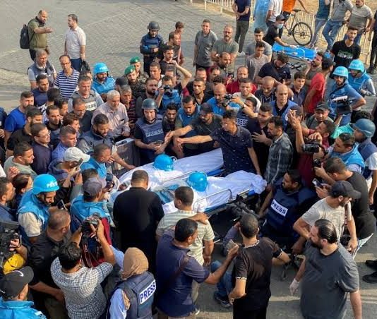 इज़रायली हमलों में लगभग 20,000 फ़िलिस्तीनी और 103 पत्रकार मारे जा चुके