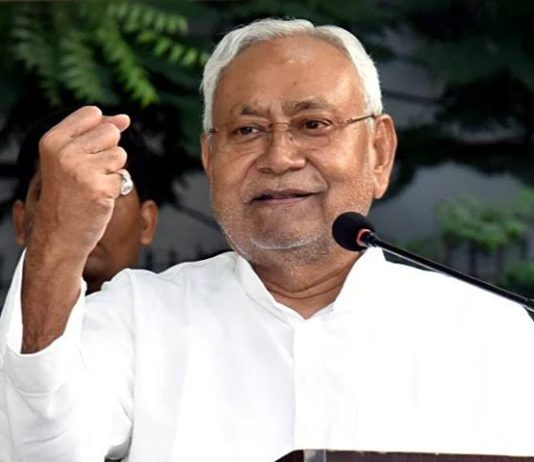 नीतीश ने क्यों संभाली JDU की कमान, ललन से बड़ी पहचान या INDIA गठबंधन से डीलिंग आसान?