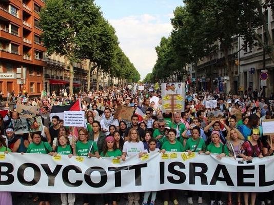 मुस्लिम देशों में लगातार बहिष्कार से पश्चिमी ब्रांडों को काफी नुक़सान